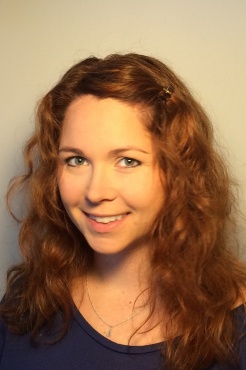 Dr. des. Anja Thiel