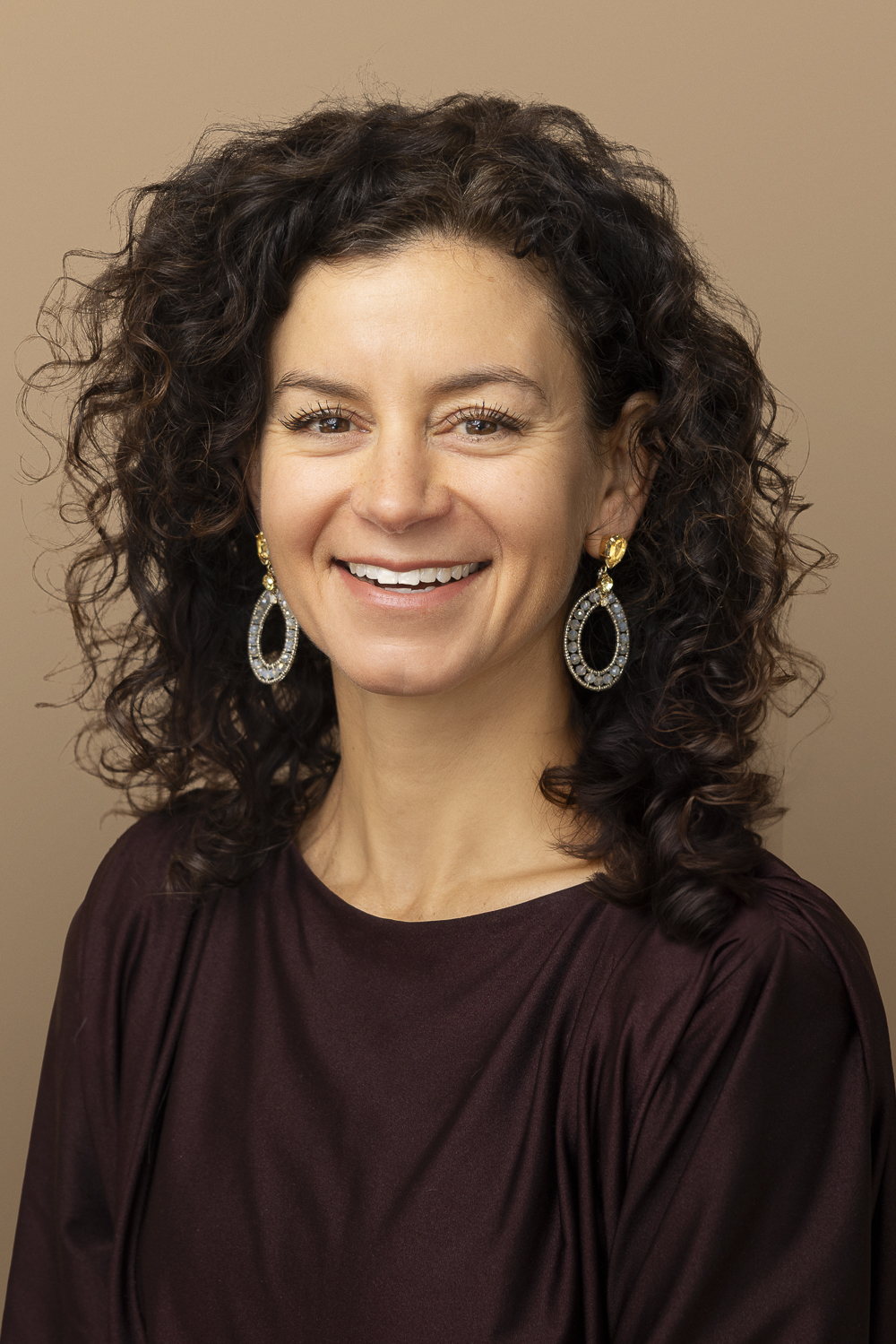 Dr. Kellie Gonçalves